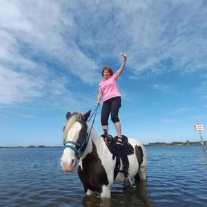 Meet your Posher, Vickie